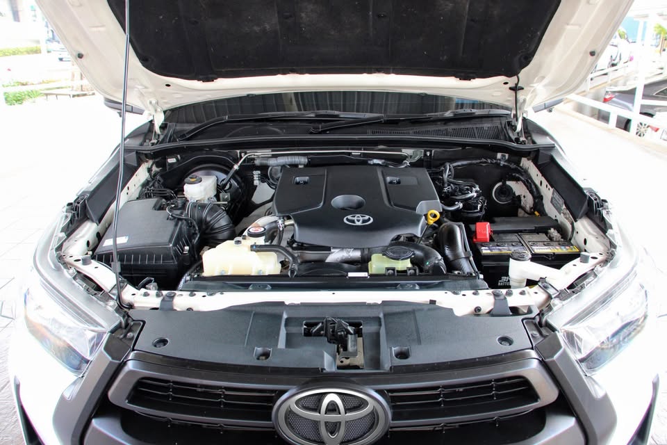 2021 Toyota Hilux Revo 2.4 Entry Single Cab Automatic view 4