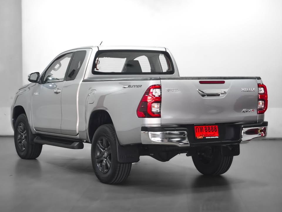 2020 Toyota hilux revo 2.4 prerunner entry smart cab view 4